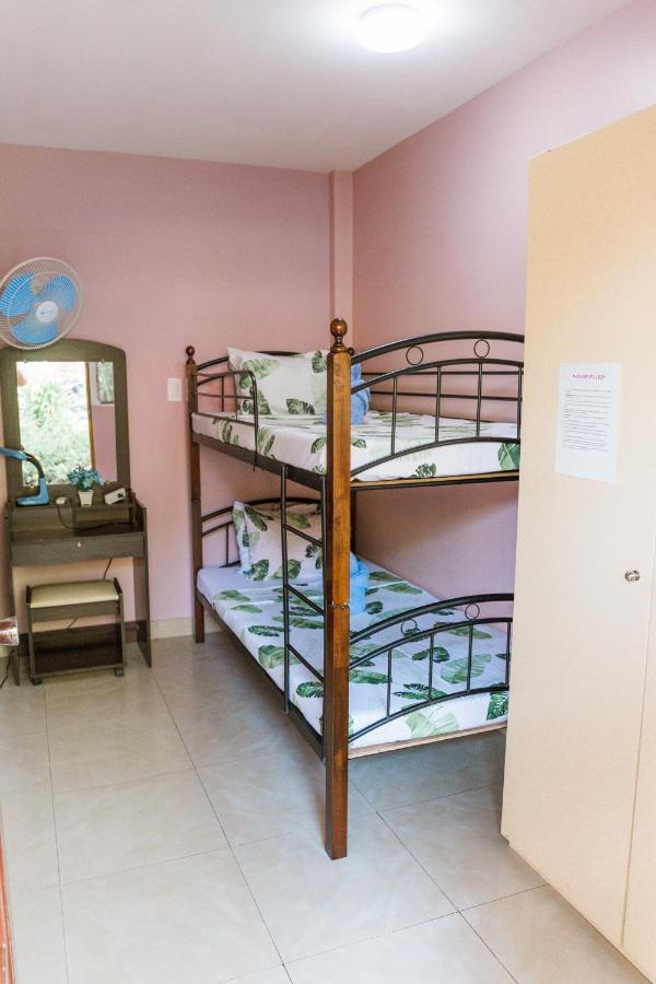 Backpackers Place in SEAVIEWHILLS BOHOL Panglao Exterior foto