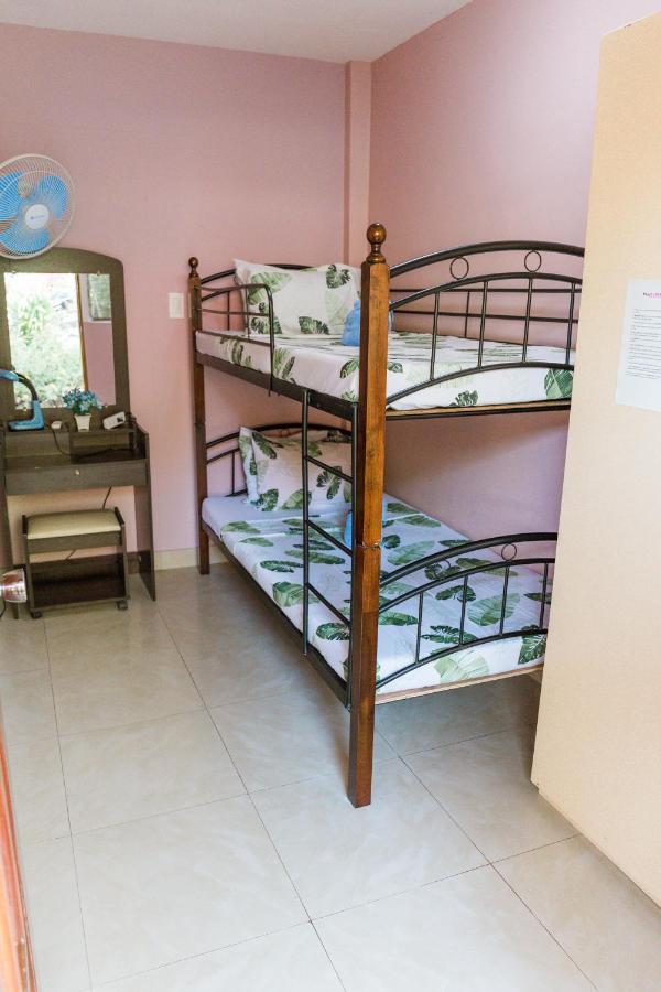 Backpackers Place in SEAVIEWHILLS BOHOL Panglao Exterior foto